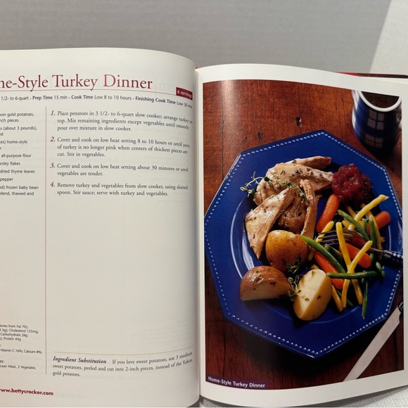 Betty Crocker's Easy Slow Cooker Dinners Recipe Book - Picture 6 of 8